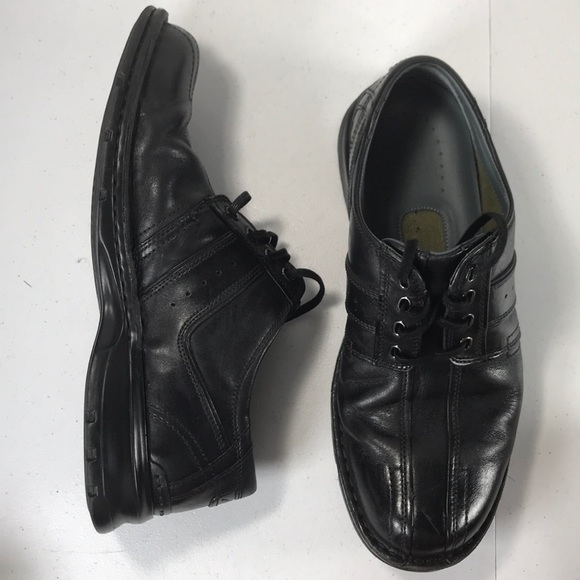 Clarks Other - CLARKS TOUAREG Black Leather Bicycle Toe Shoes